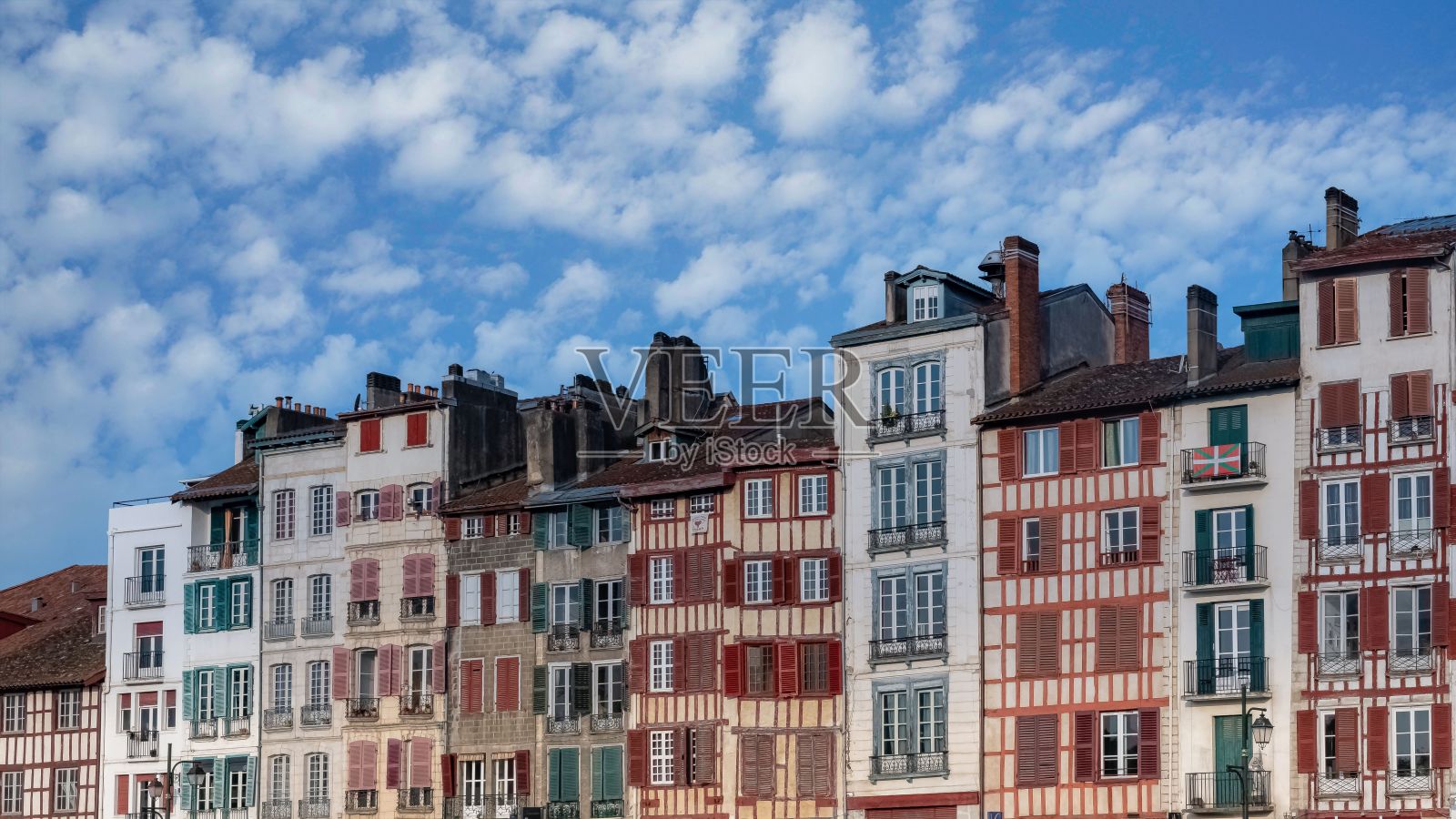 贝永在巴斯克，河上的桥照片摄影图片