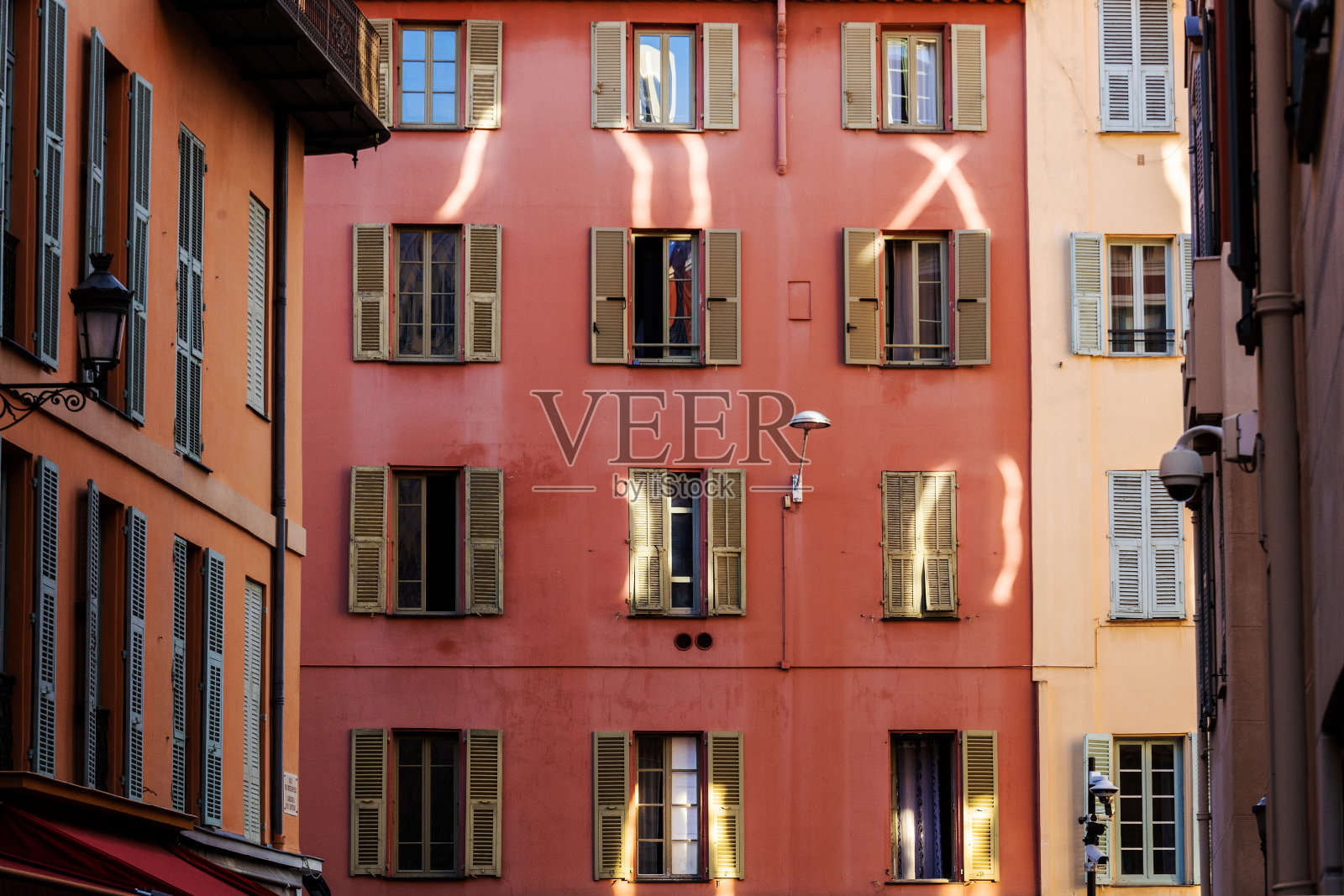 窗户上的光线照片摄影图片