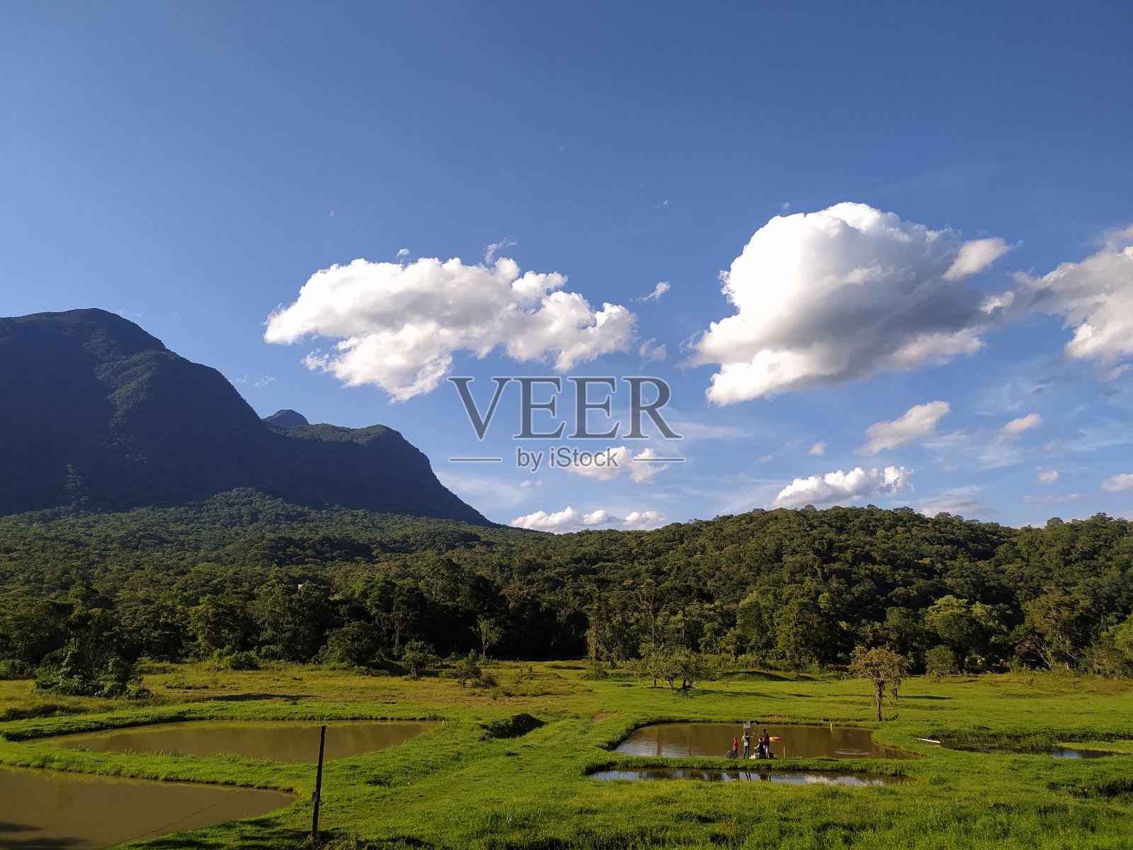 蓝天白云，乡村风光照片摄影图片