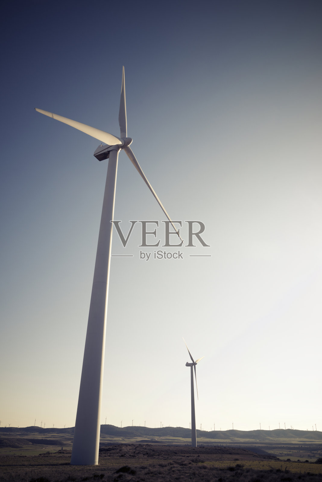 用于可再生电力生产的风力发电机照片摄影图片