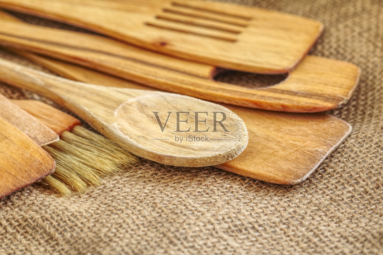 一套木制炊具照片摄影图片