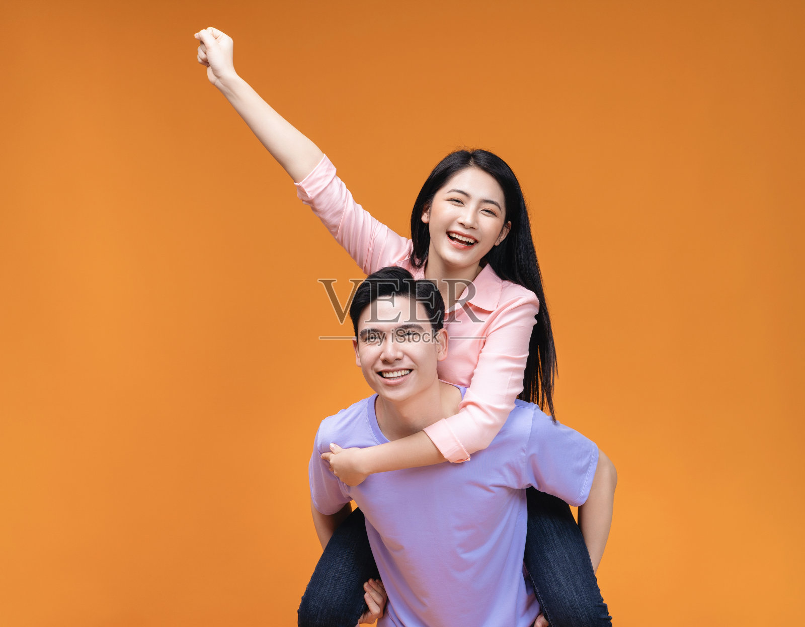 年轻的亚洲夫妇的背景照片摄影图片