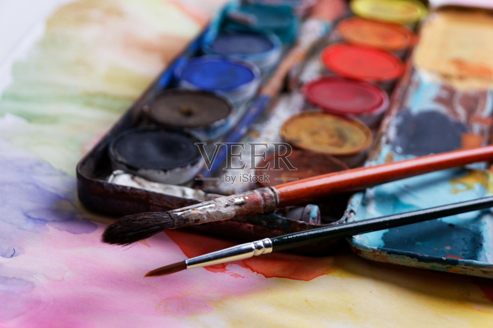 老式水彩颜料盒照片摄影图片