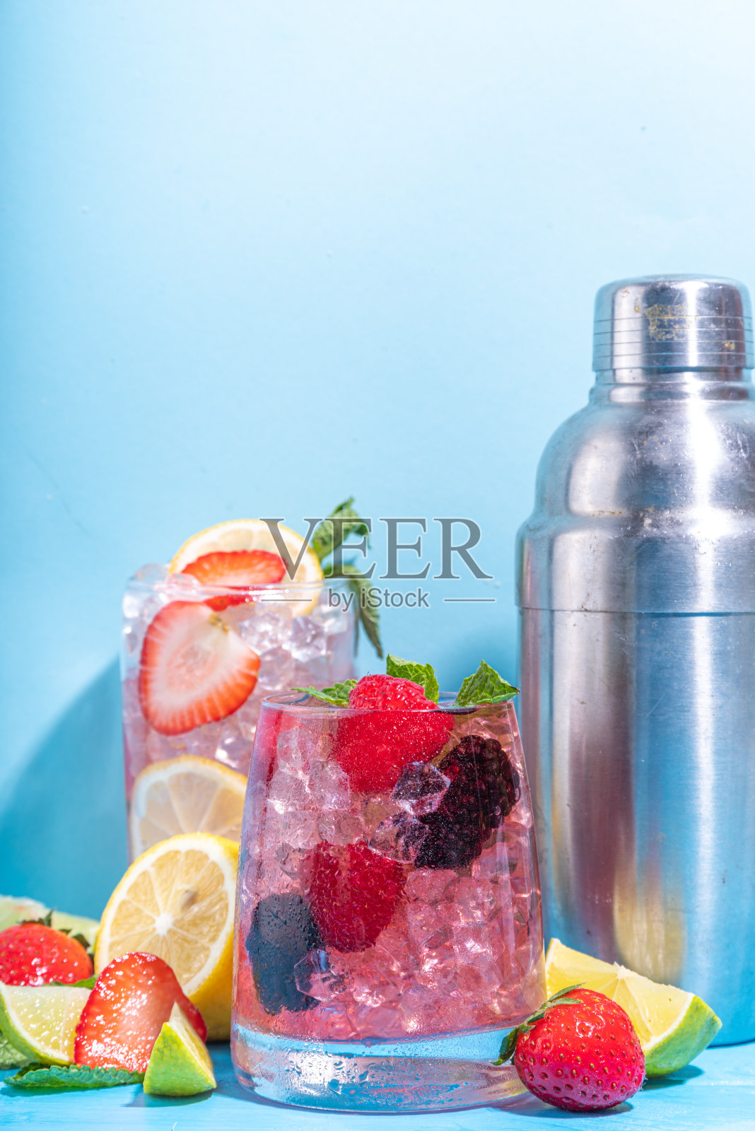 夏日冰莓鸡尾酒照片摄影图片
