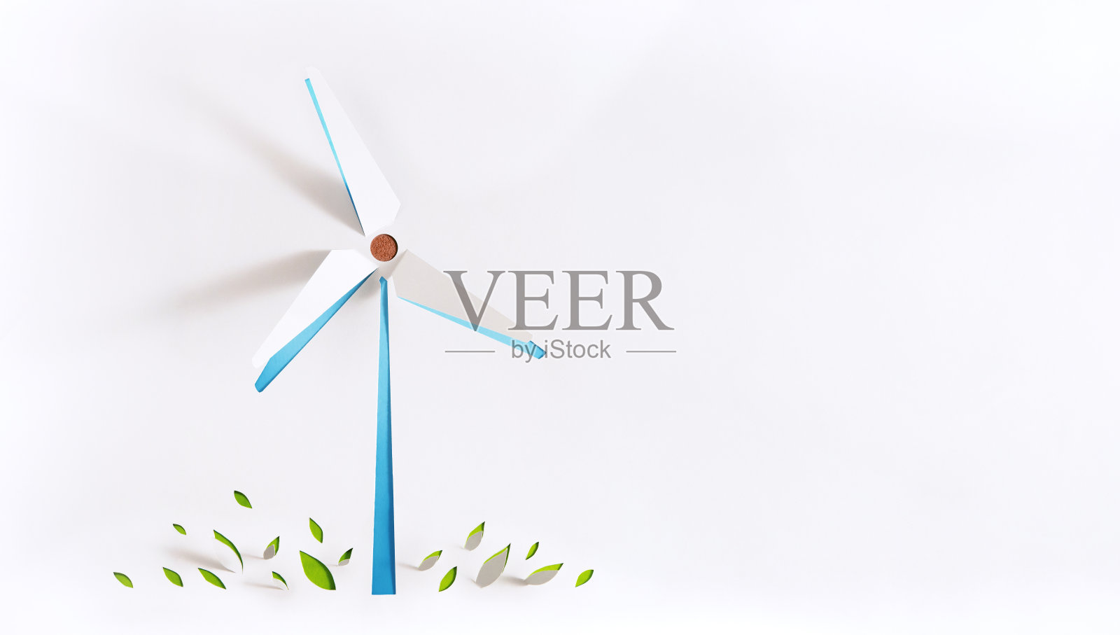 可再生能源概念。纸猫作为风能和草地。碳中和和排放，清洁能源ESG。可持续资源，爱护环境照片摄影图片