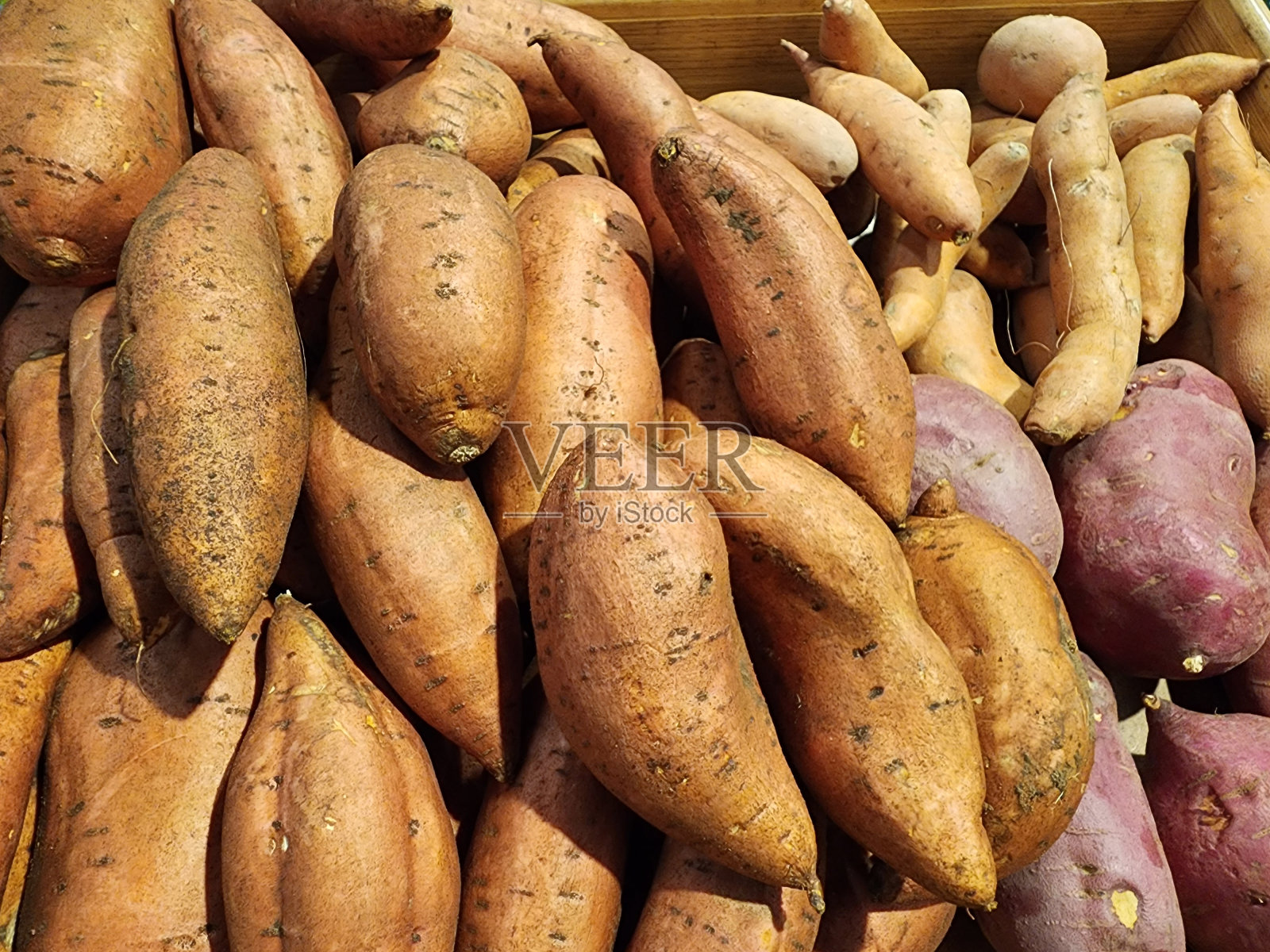 天然来源的新鲜食物照片摄影图片