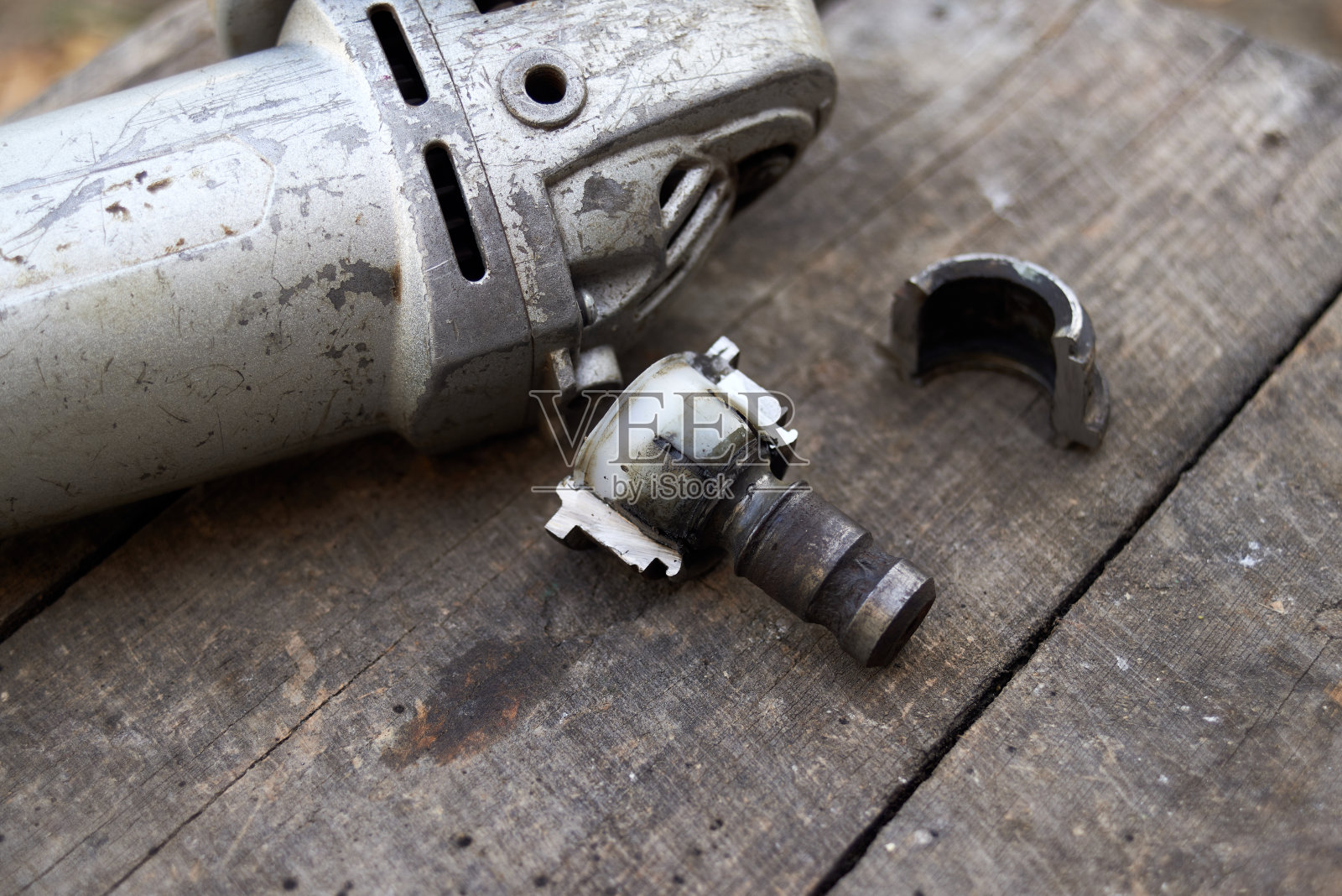 磨床切割球接头的照片照片摄影图片