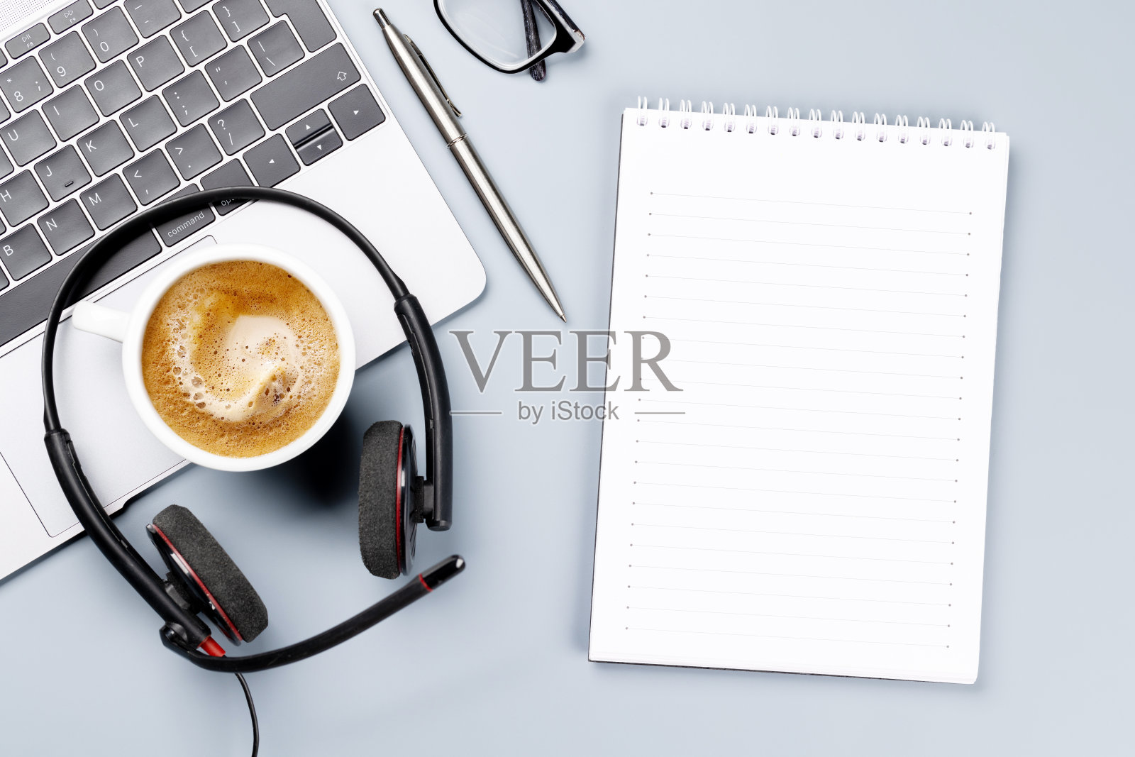 俯视图商务办公桌照片摄影图片