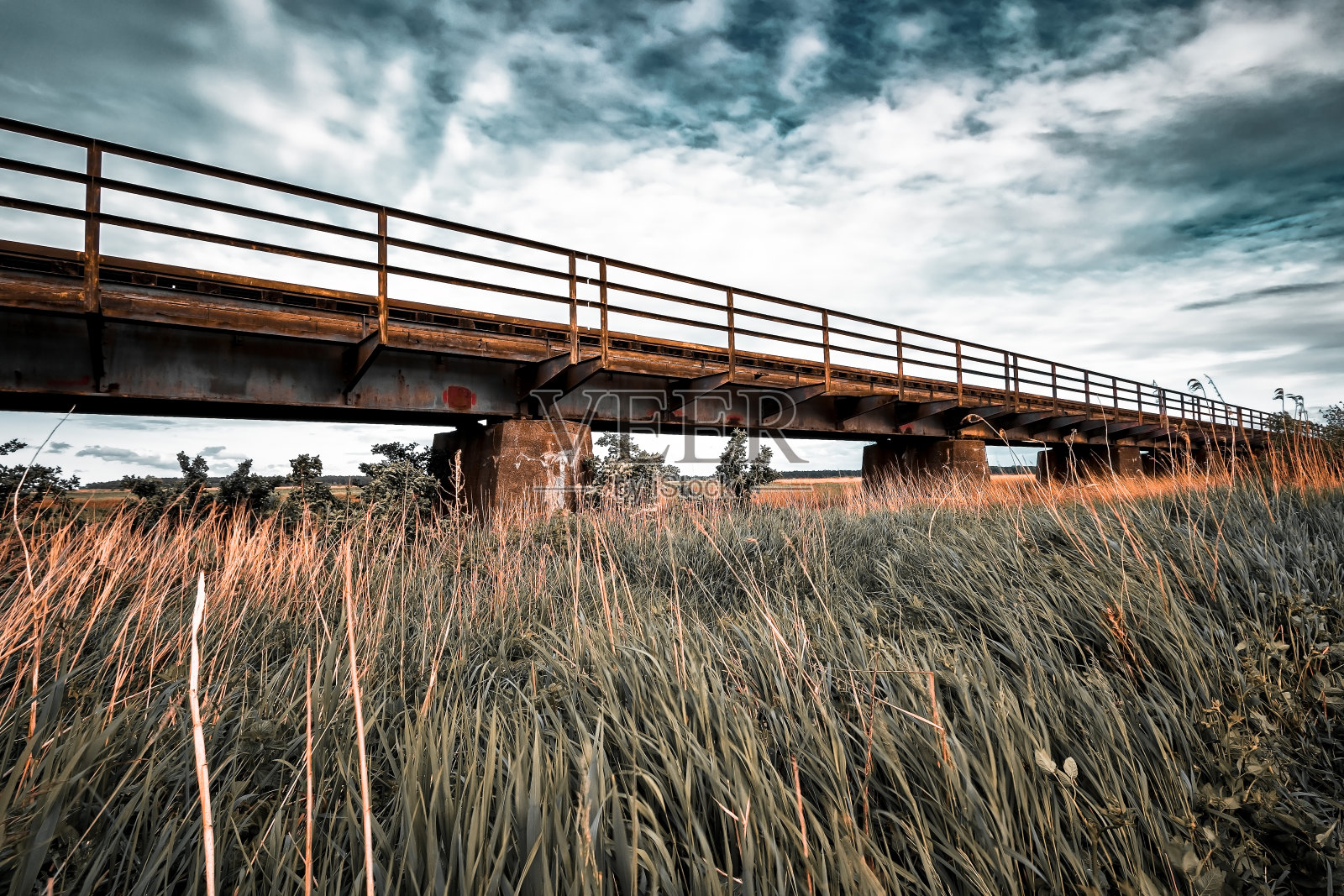 该死的铁路，布莱塞维茨照片摄影图片