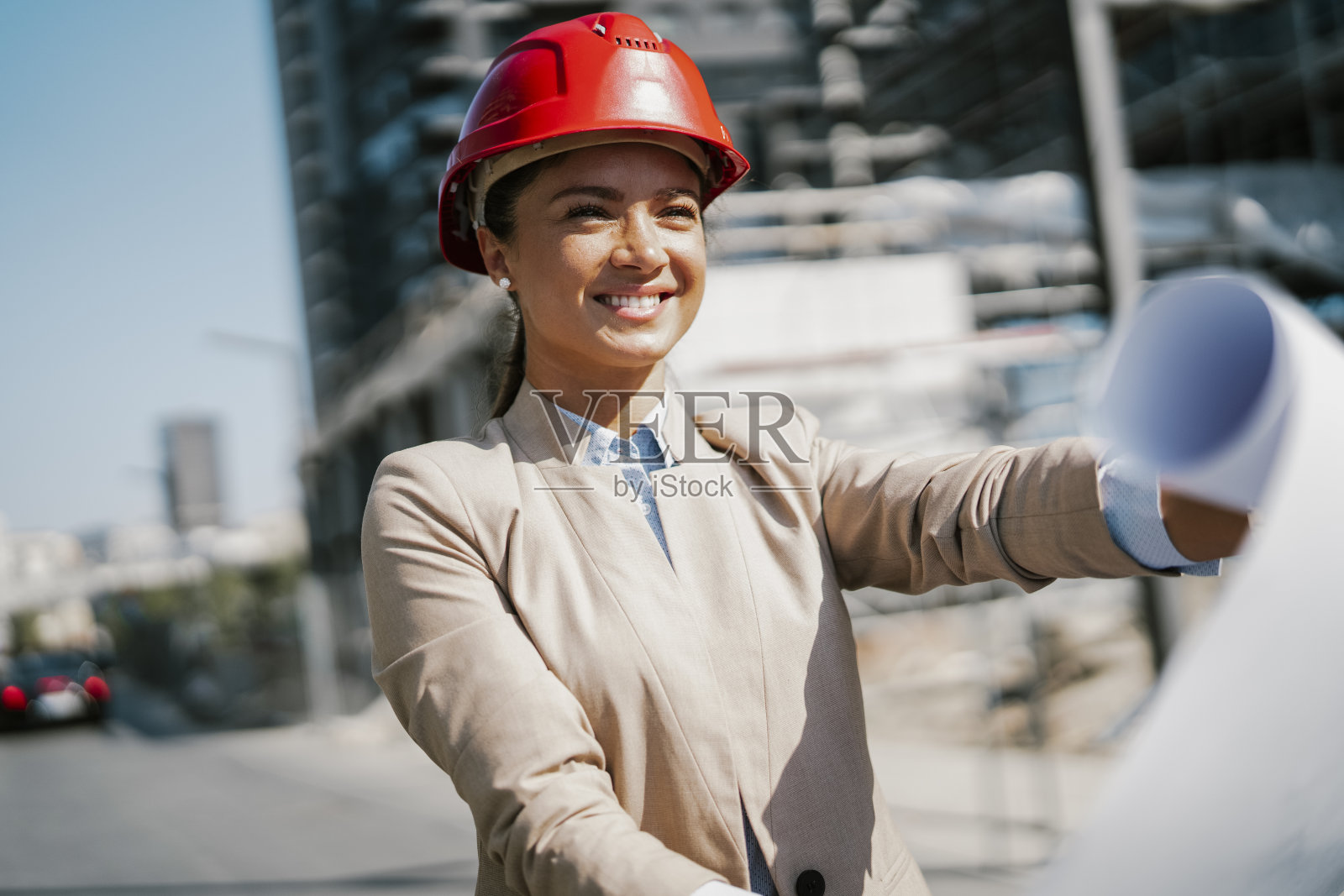 女工程师和她的设备照片摄影图片