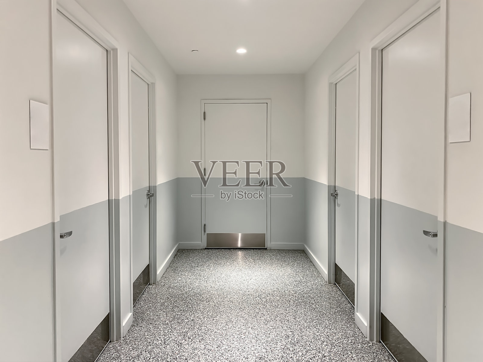 医院的走廊照片摄影图片