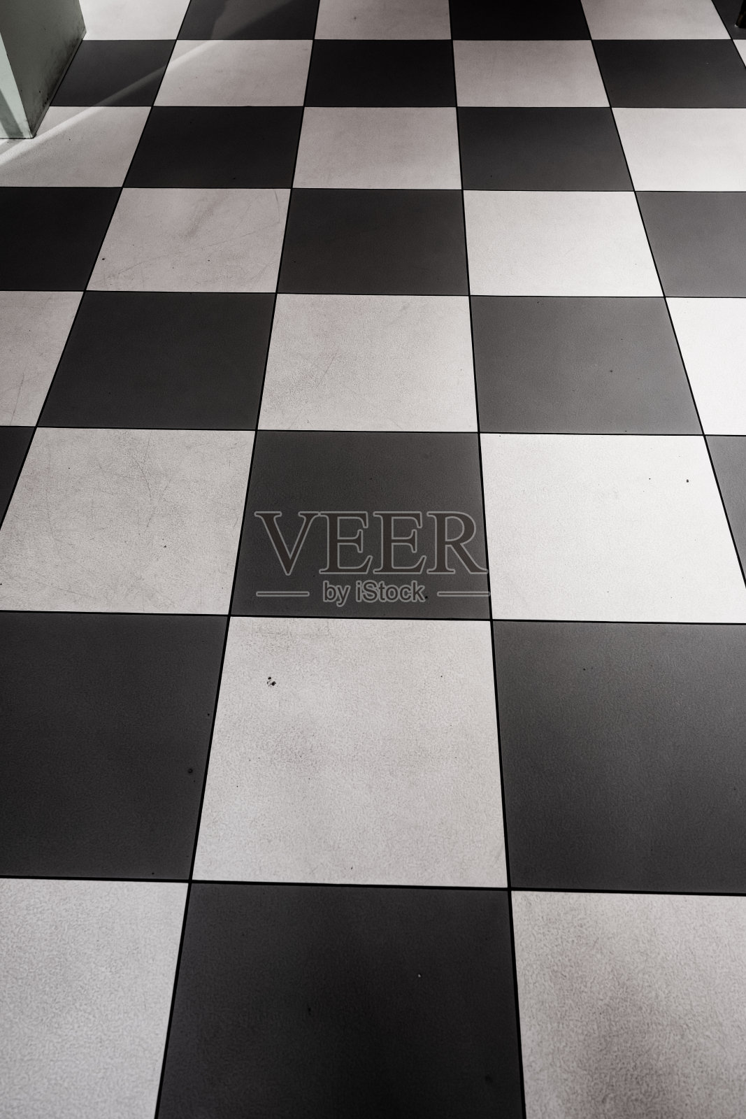 经典的黑白格子地板。照片摄影图片