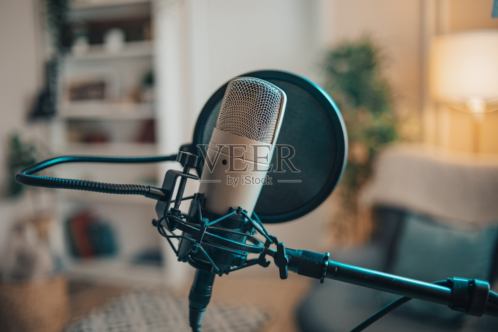 用来录制播客的家庭录音室照片摄影图片