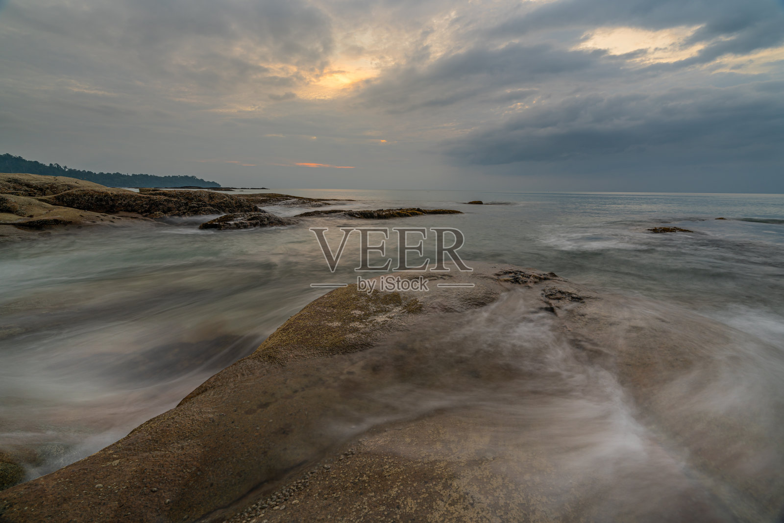 夕阳在考勒克，攀牙，泰国照片摄影图片