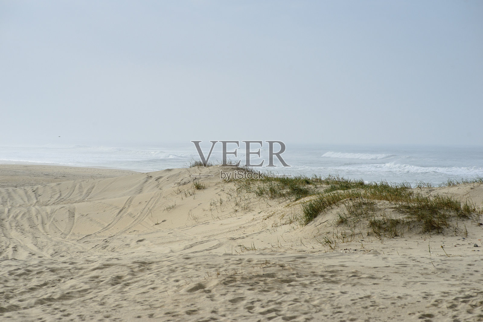 埃斯莫里兹海滩上的沙丘照片摄影图片