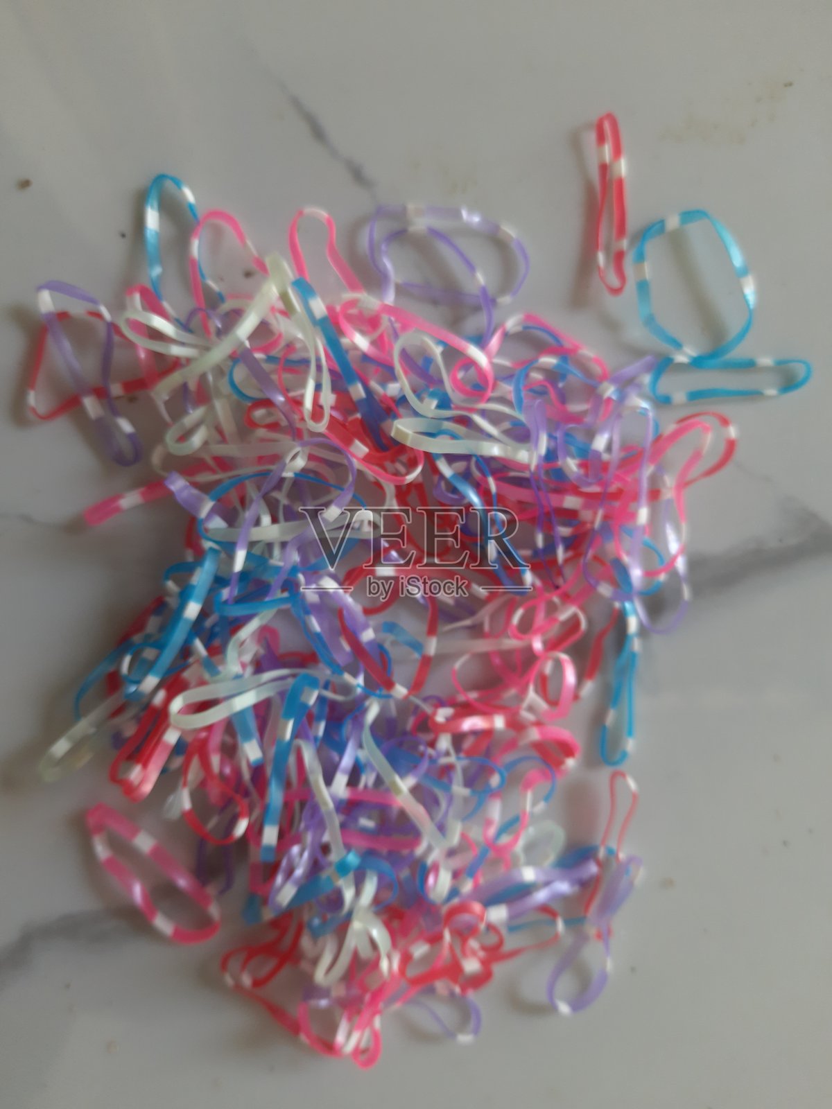 彩色橡皮筋系发带照片摄影图片