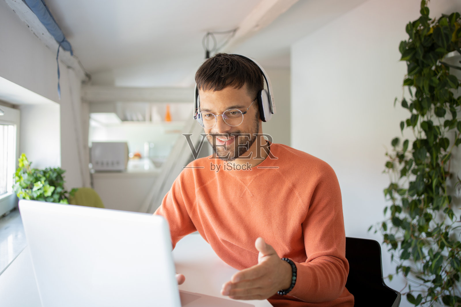 在家工作照片摄影图片