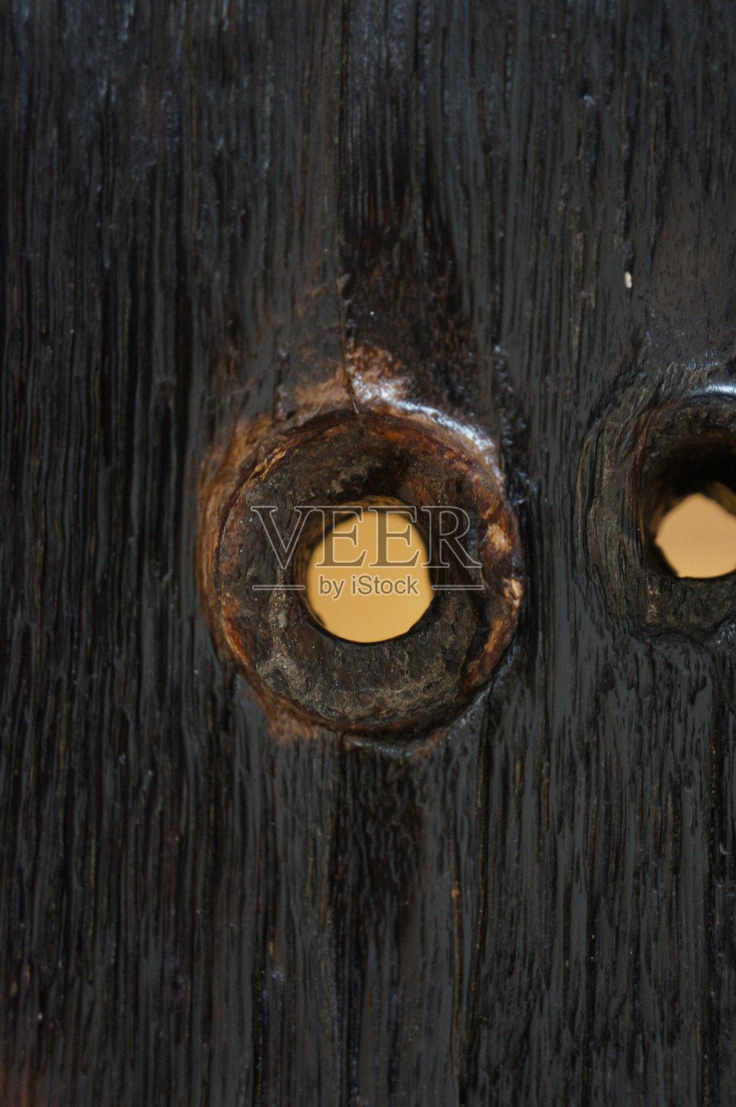 老式船用木材，老木头表面有洞照片摄影图片