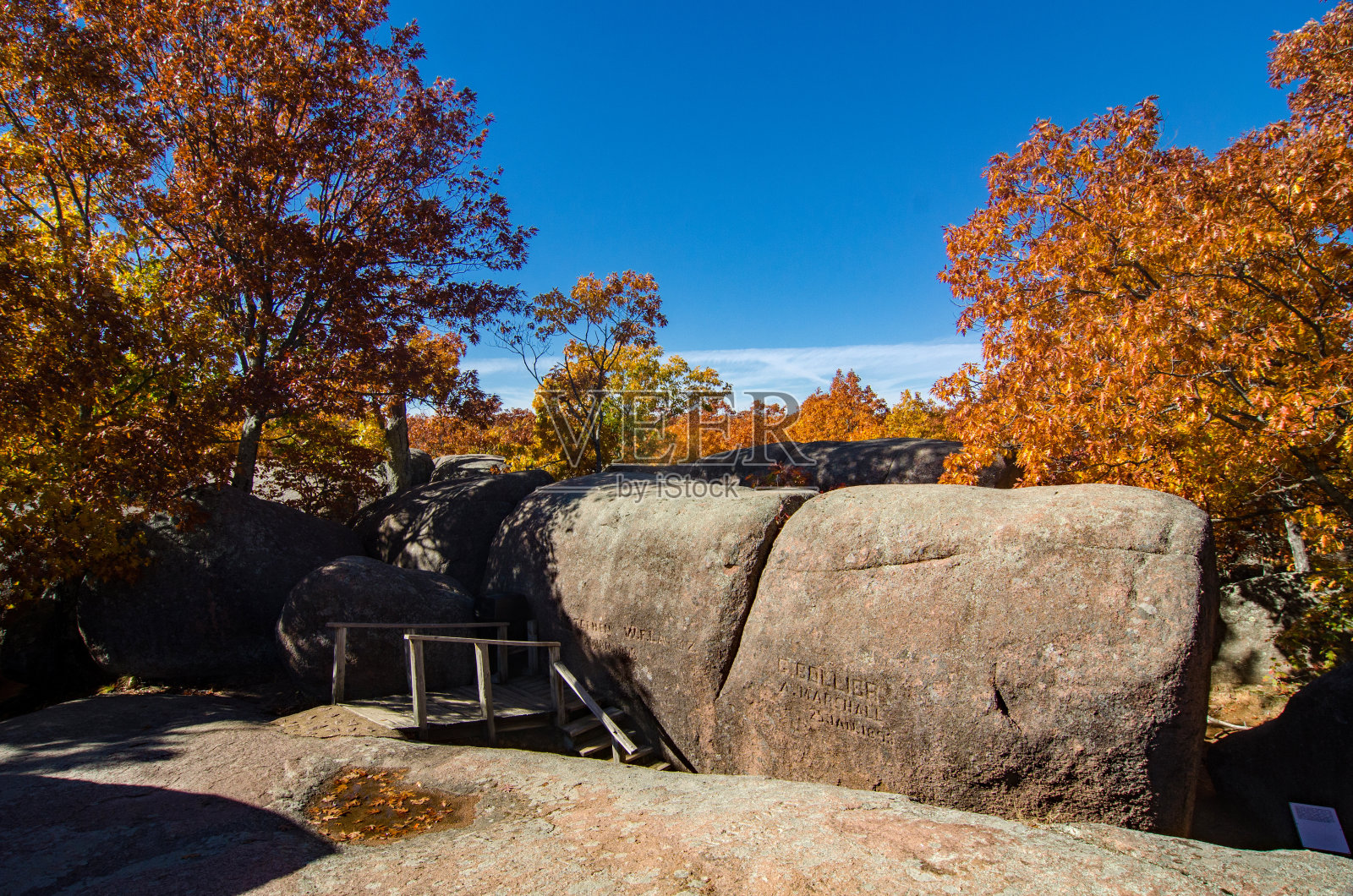 大象岩石SP -木楼梯通往花岗岩领域照片摄影图片