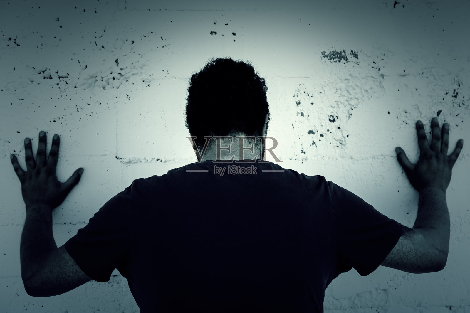 街上的罪犯照片摄影图片