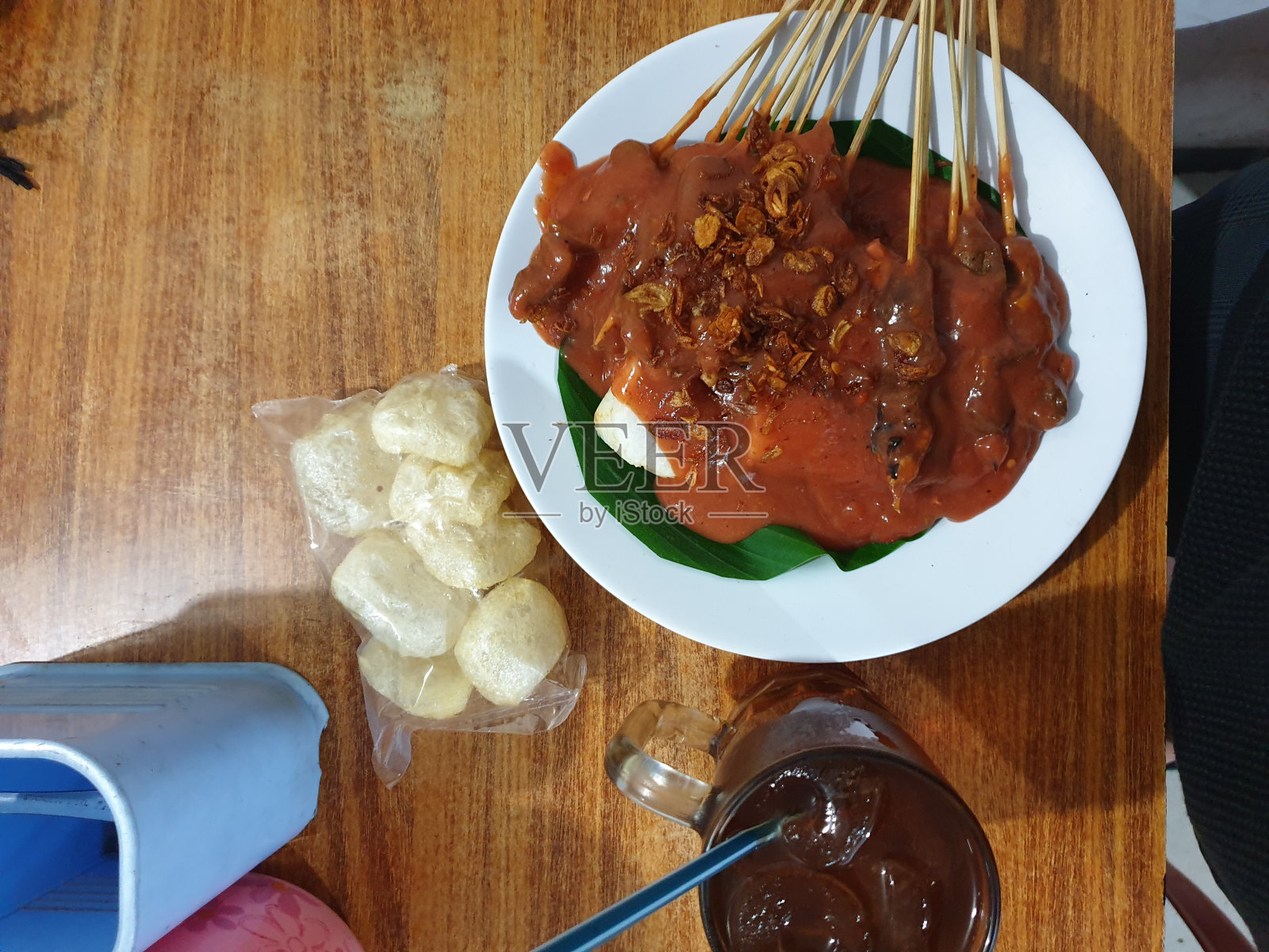 巴东是西苏门答腊岛的典型食物照片摄影图片