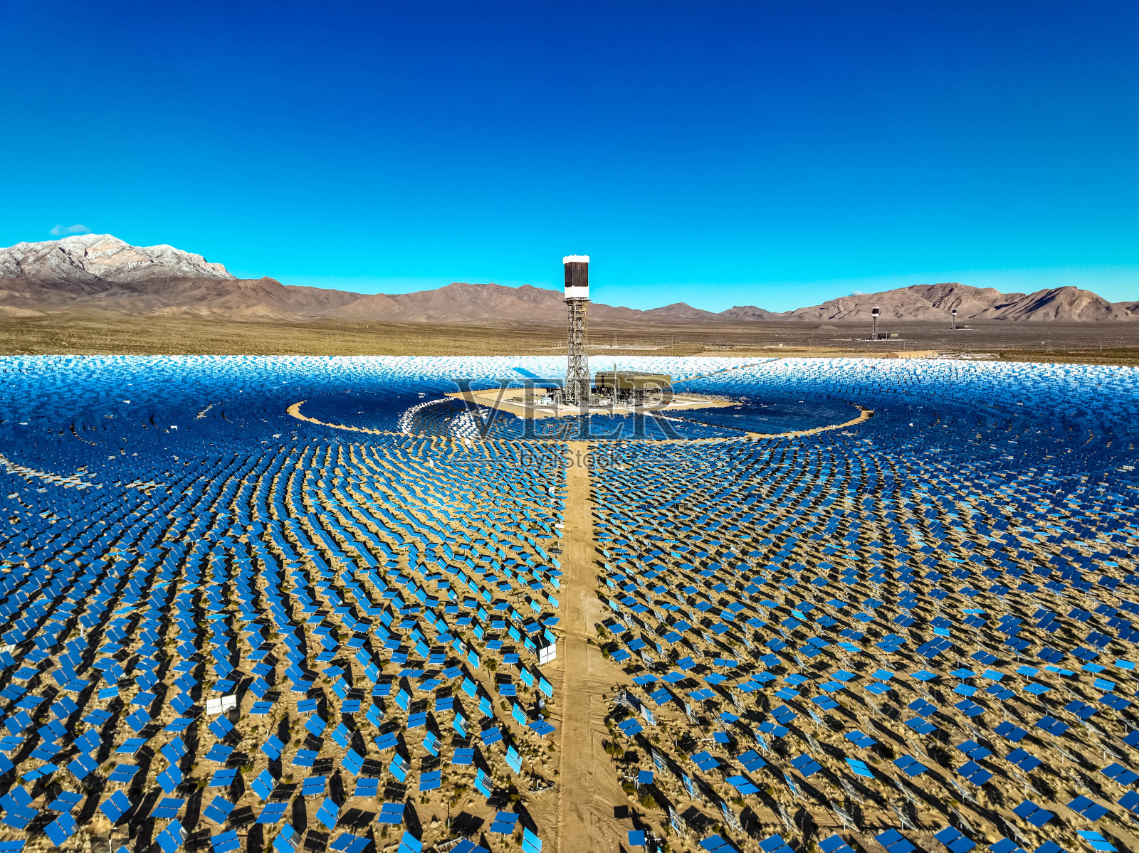 太阳能农用灯照片摄影图片