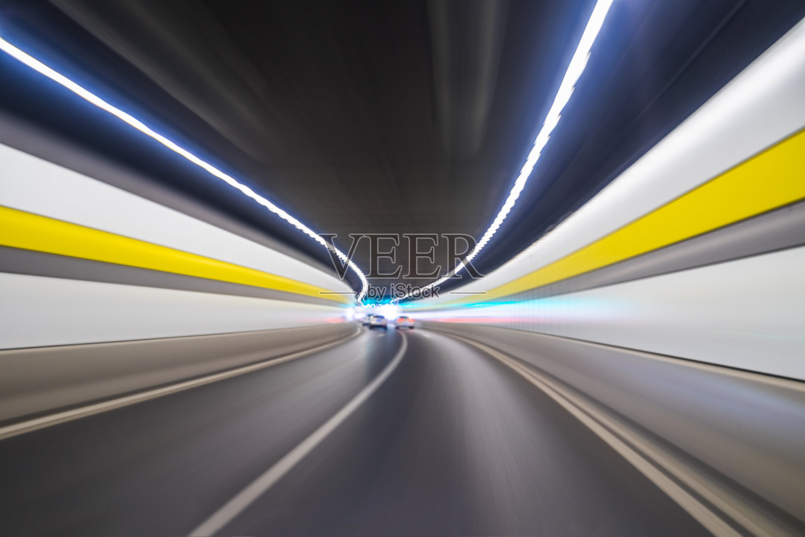 摘要汽车通过隧道照片摄影图片