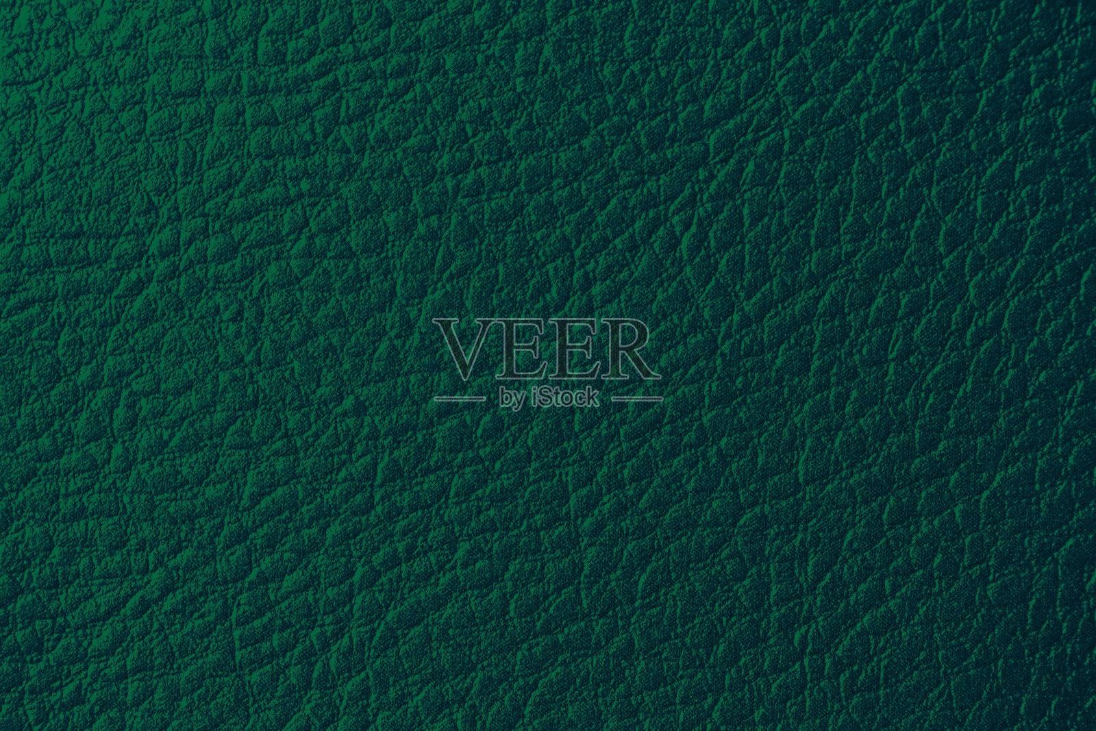 绿色皮革牛皮大象鳄鱼人造假蛇皮祖母绿蛇皮纹理抽象皱波恐龙龙图案深绿色钱包皱纺织背景微距摄影全框架照片摄影图片