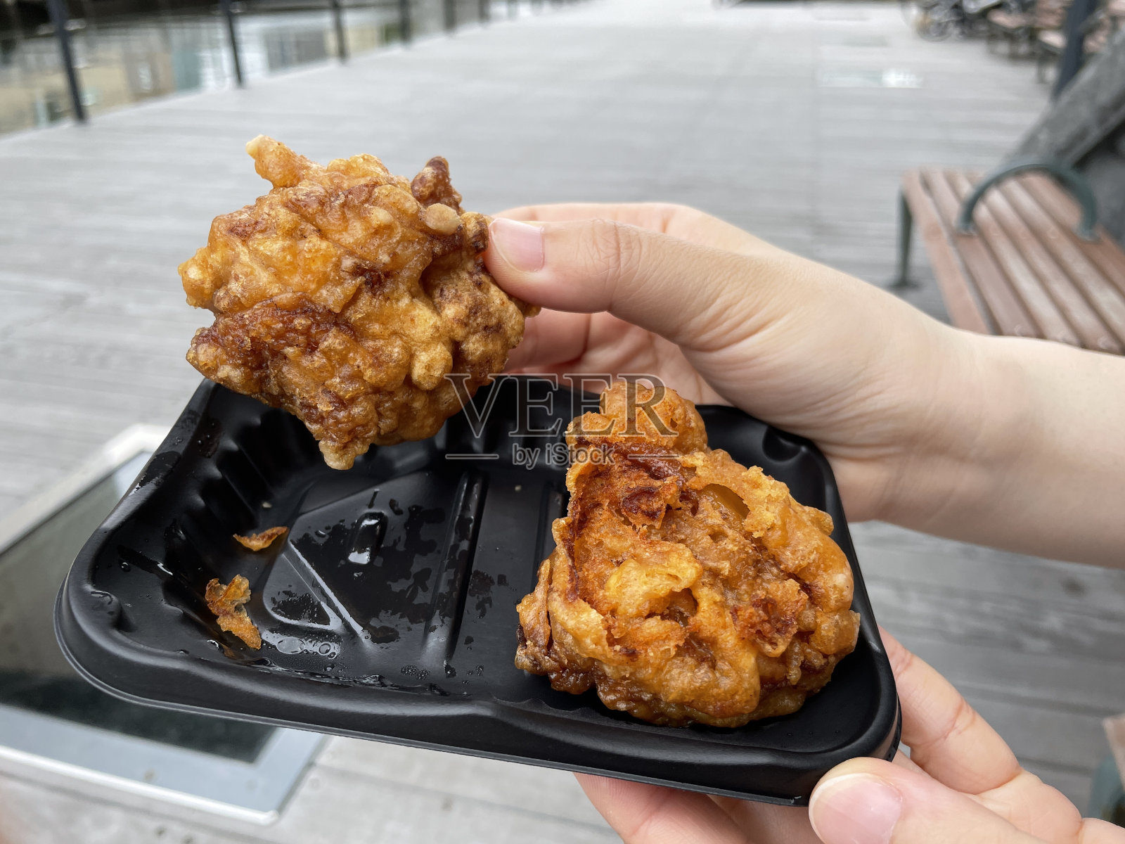 炸鸡仔照片摄影图片