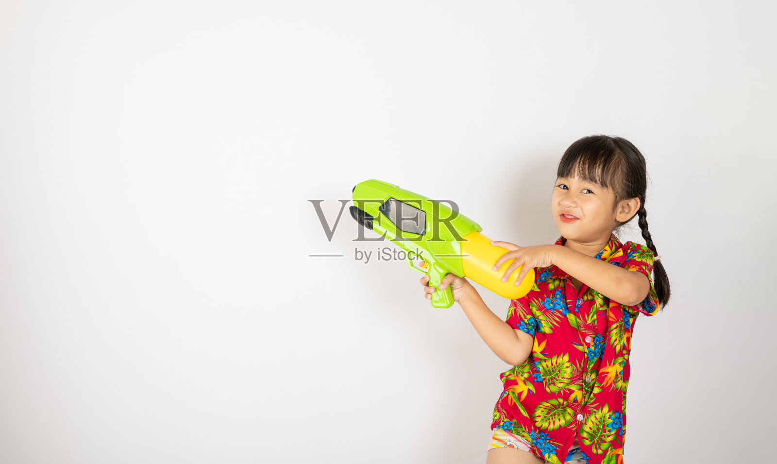 泼水节快乐照片摄影图片