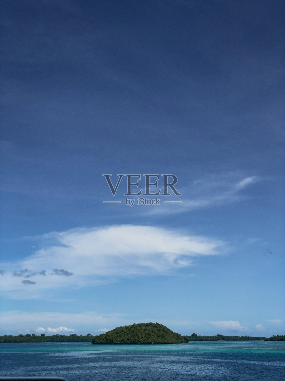 美丽的小岛照片摄影图片