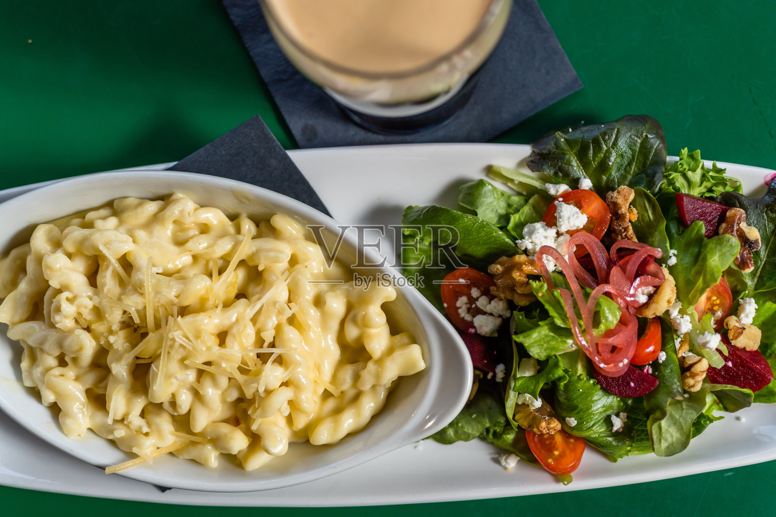 酒吧的食物照片摄影图片