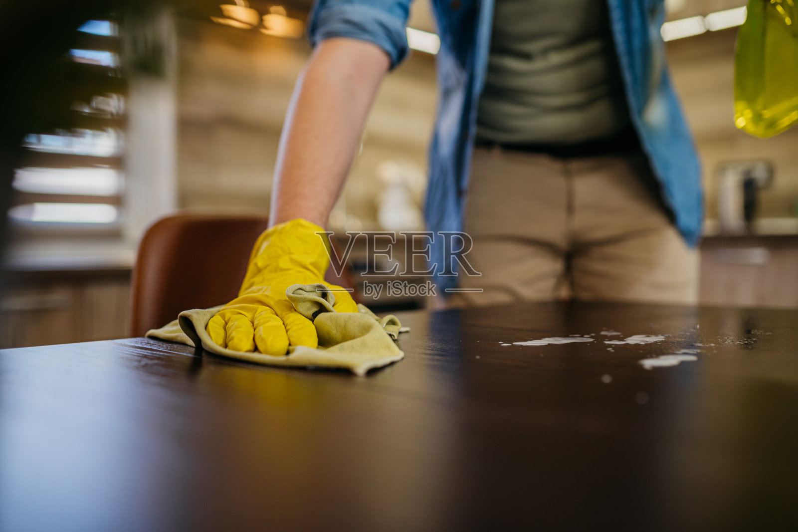 让我打扫我的厨房照片摄影图片