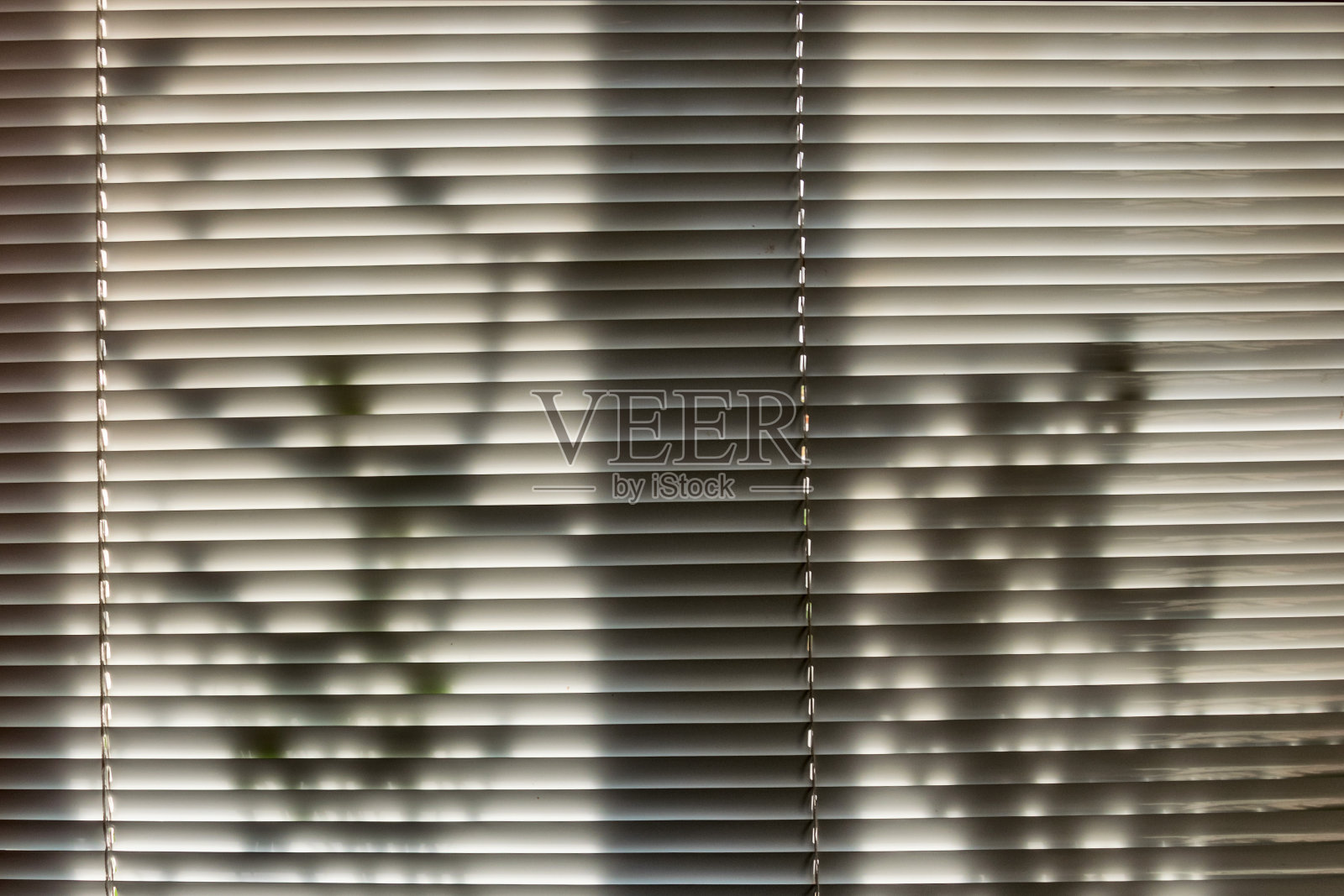 在背光下有阴影照片摄影图片