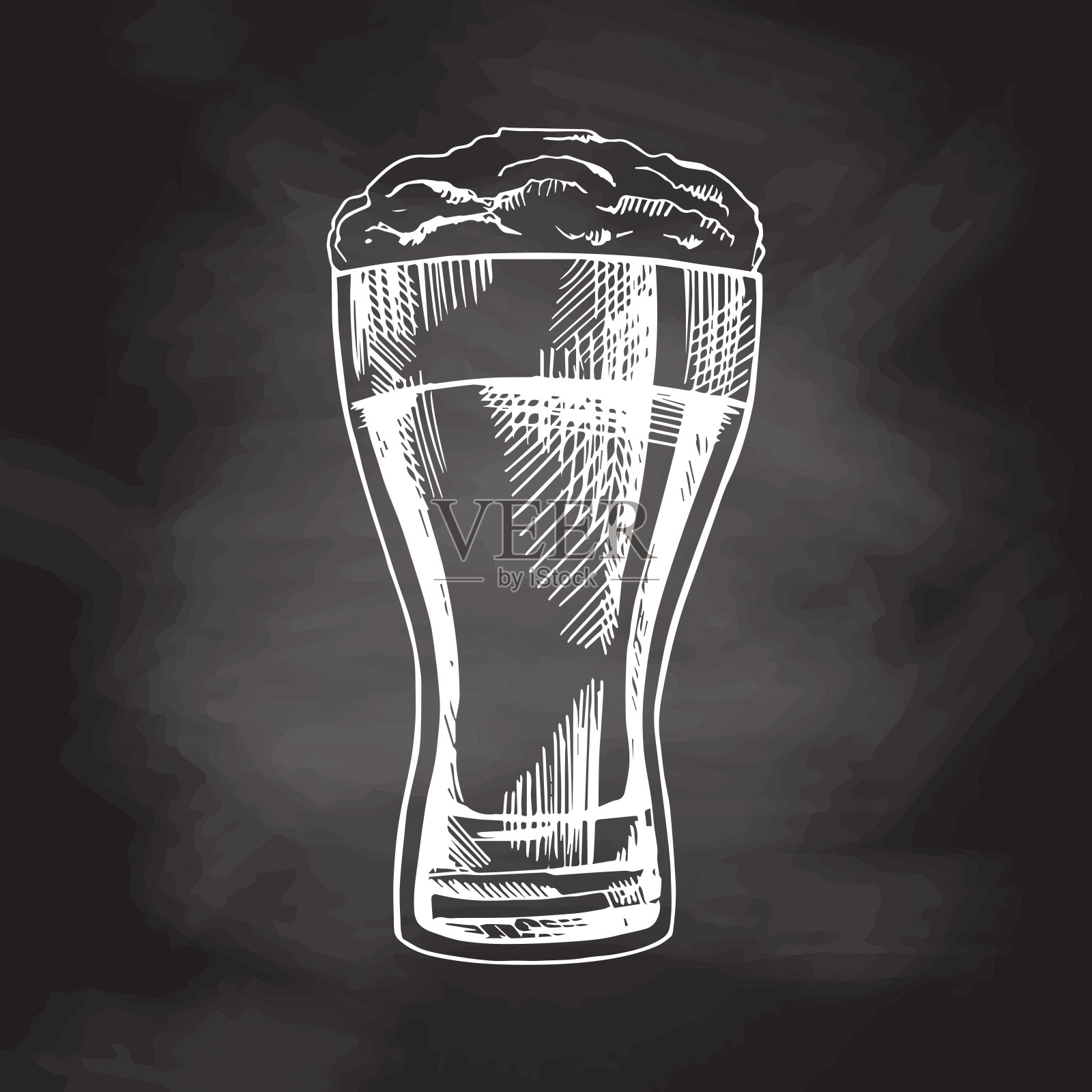 手绘的啤酒杯孤立在黑板背景，白色图纸。集。矢量古董雕刻插图。插画图片素材