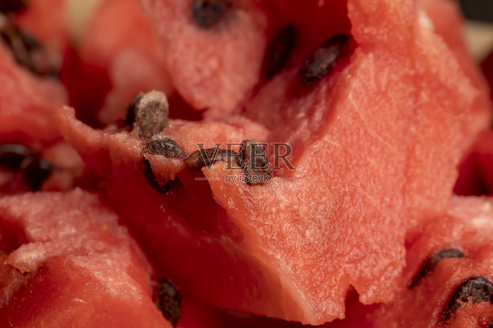 熟透的红西瓜切块照片摄影图片