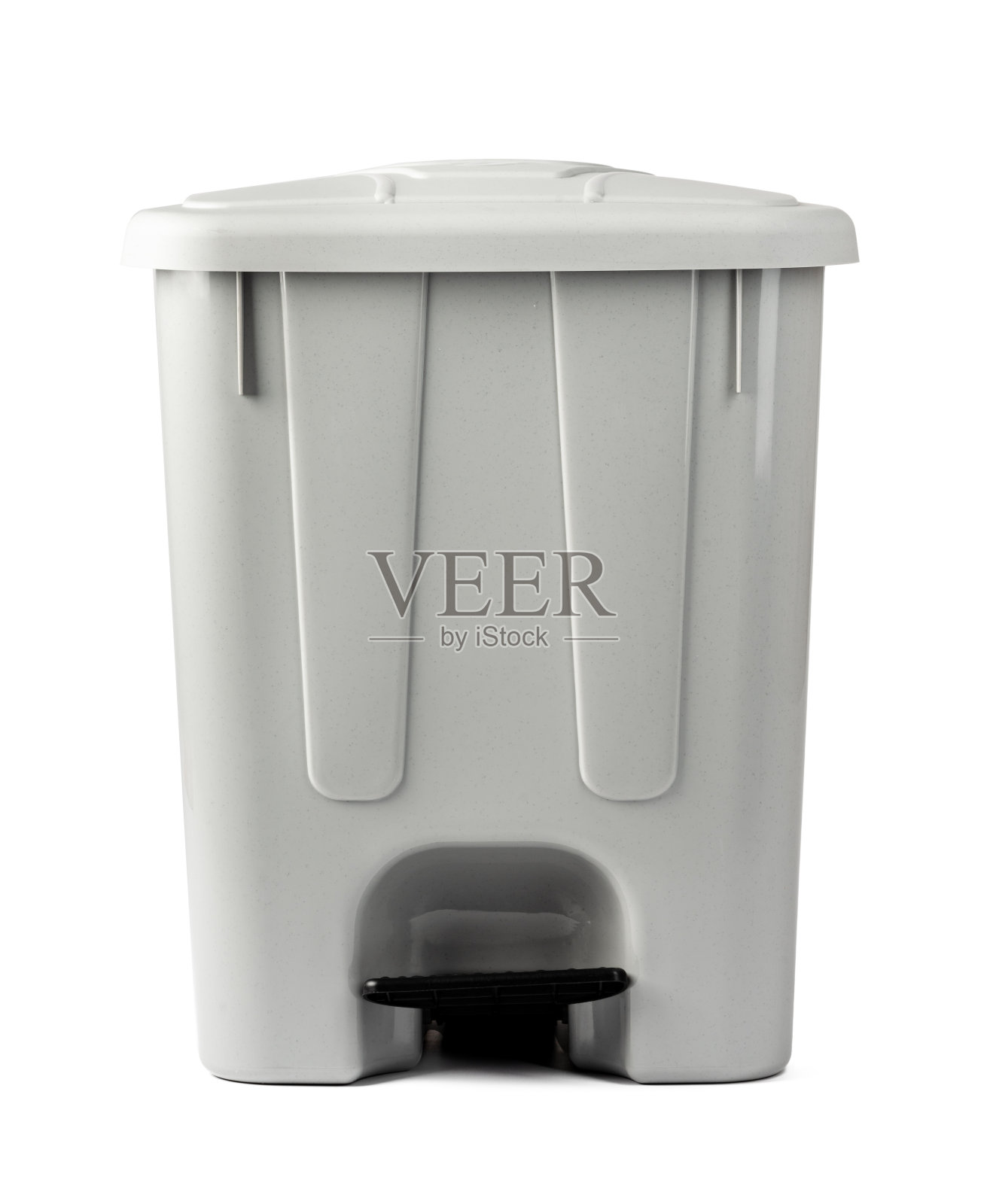 灰色的塑料垃圾桶隔离在白色上照片摄影图片