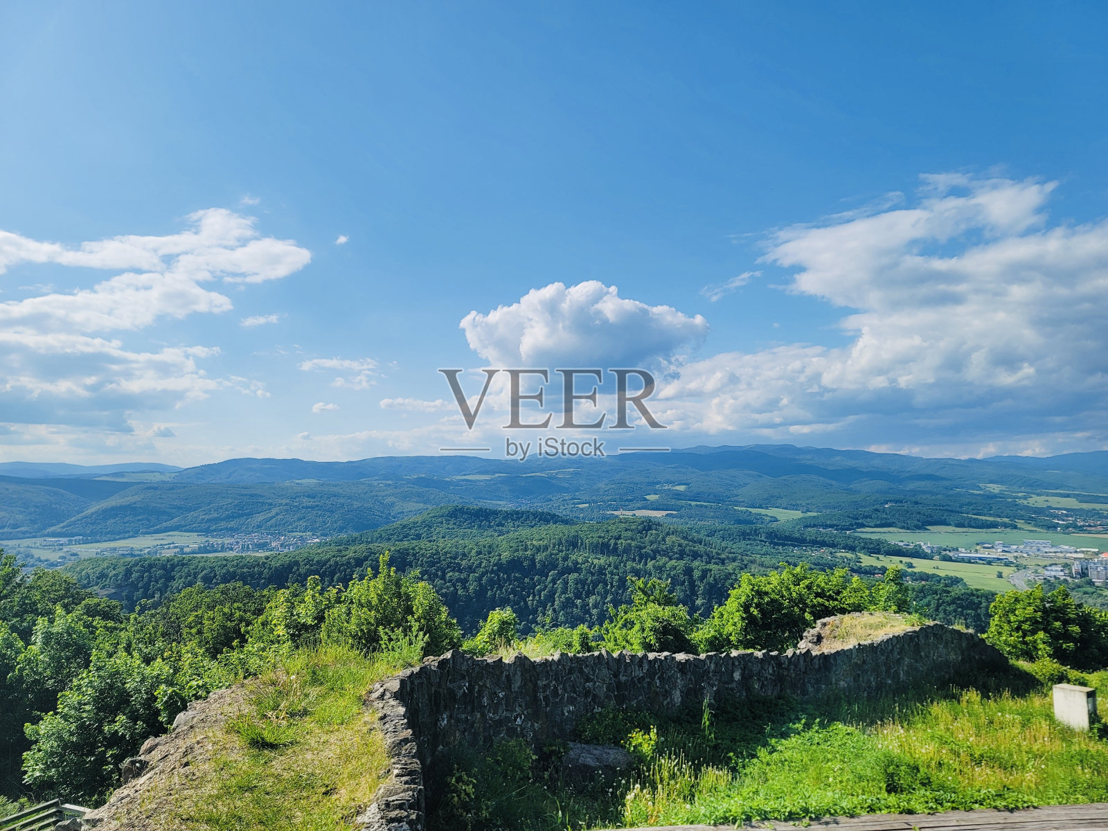 斯洛伐克连绵的丘陵照片摄影图片