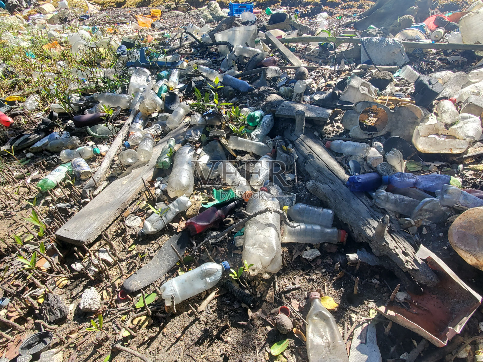 可回收废弃物照片摄影图片