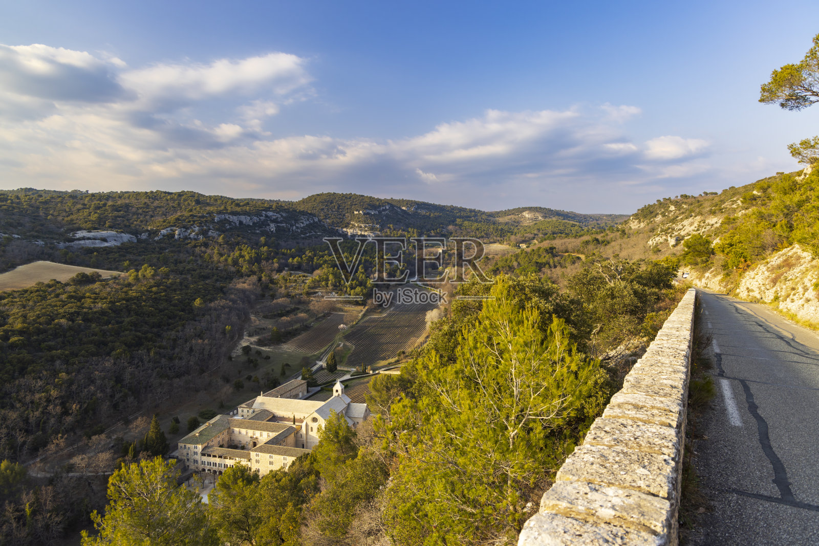 法国普罗旺斯-甘草修道院照片摄影图片