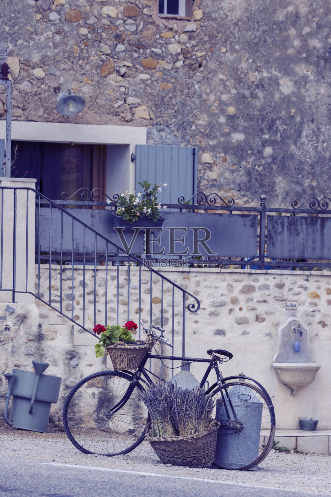 法国普罗旺斯的自行车静物生活照片摄影图片