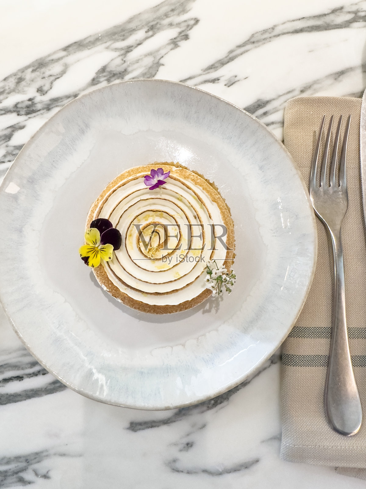 柠檬蛋白甜点照片摄影图片