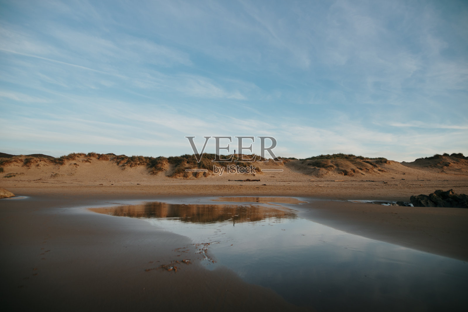 沙丘和反射照片摄影图片
