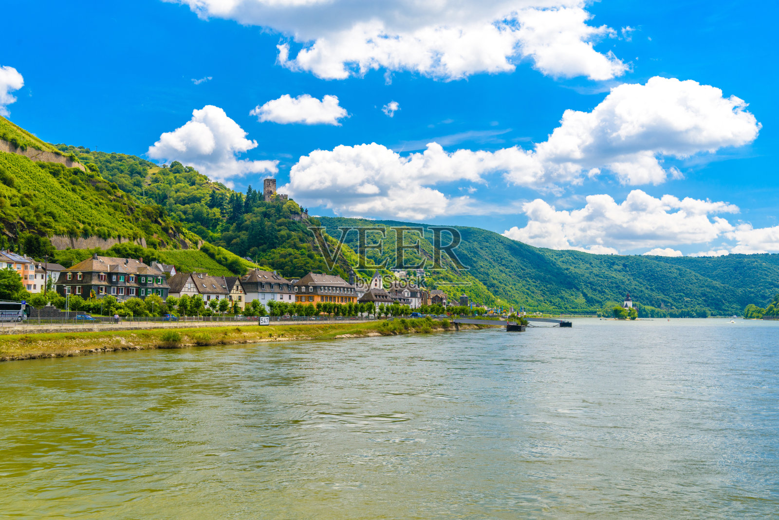 莱茵河在罗利，考布，莱茵-拉-克雷尼斯，莱茵-宫，德国照片摄影图片