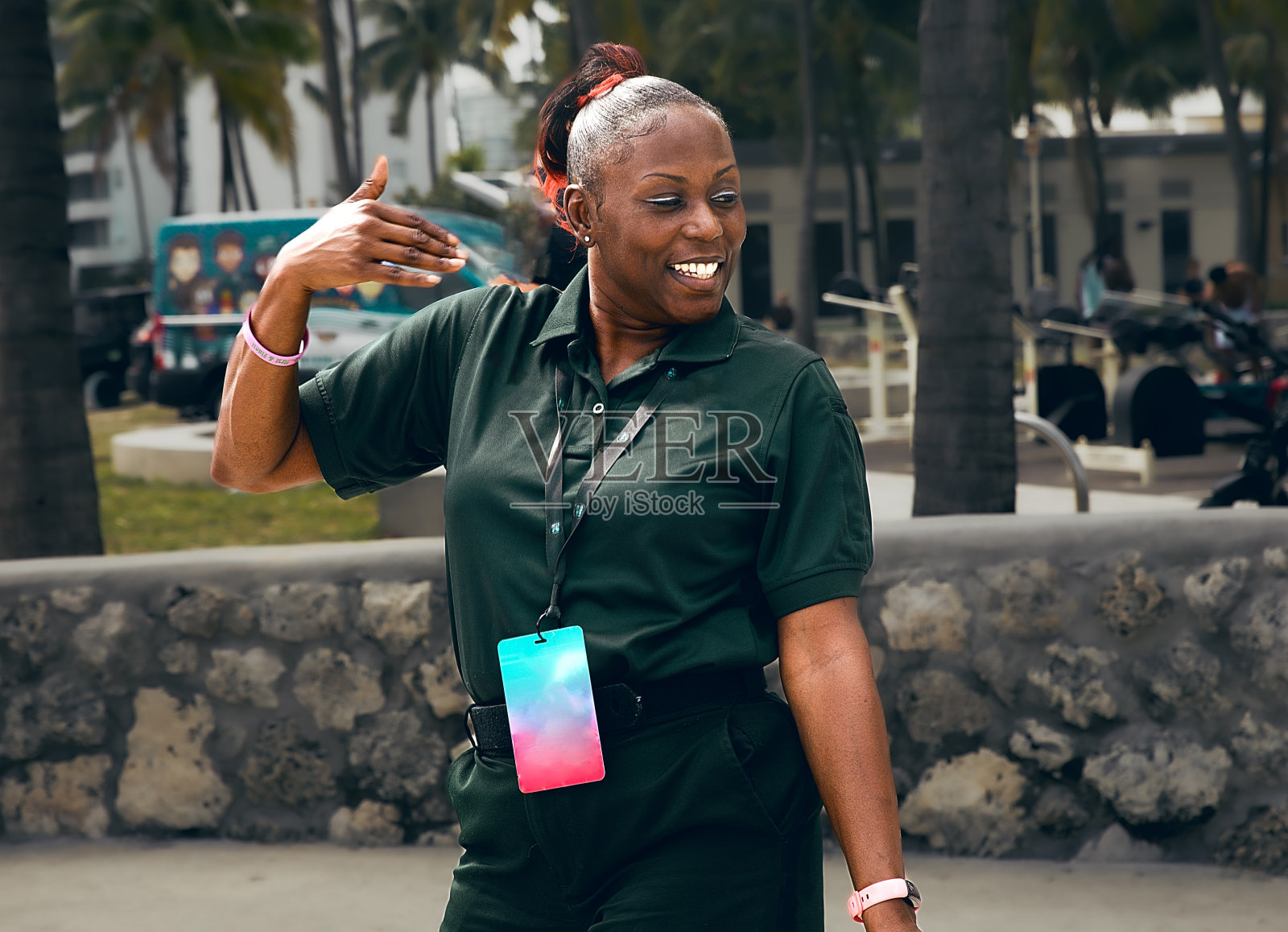 警察的舞蹈照片摄影图片