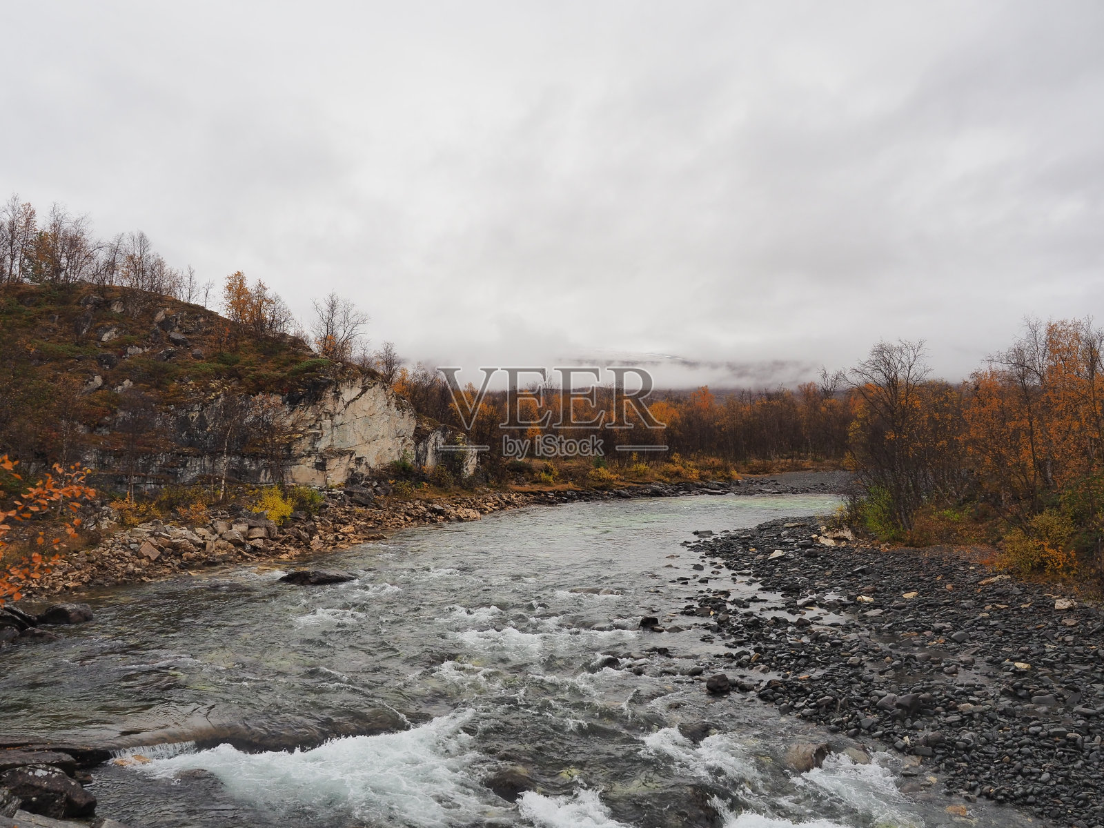 瑞典北部北极自然的秋天照片摄影图片