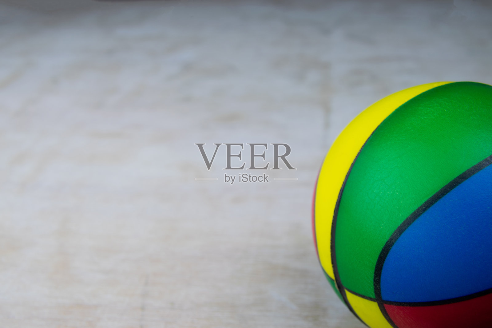 篮球玩具表面是白色木纹橡胶球照片摄影图片