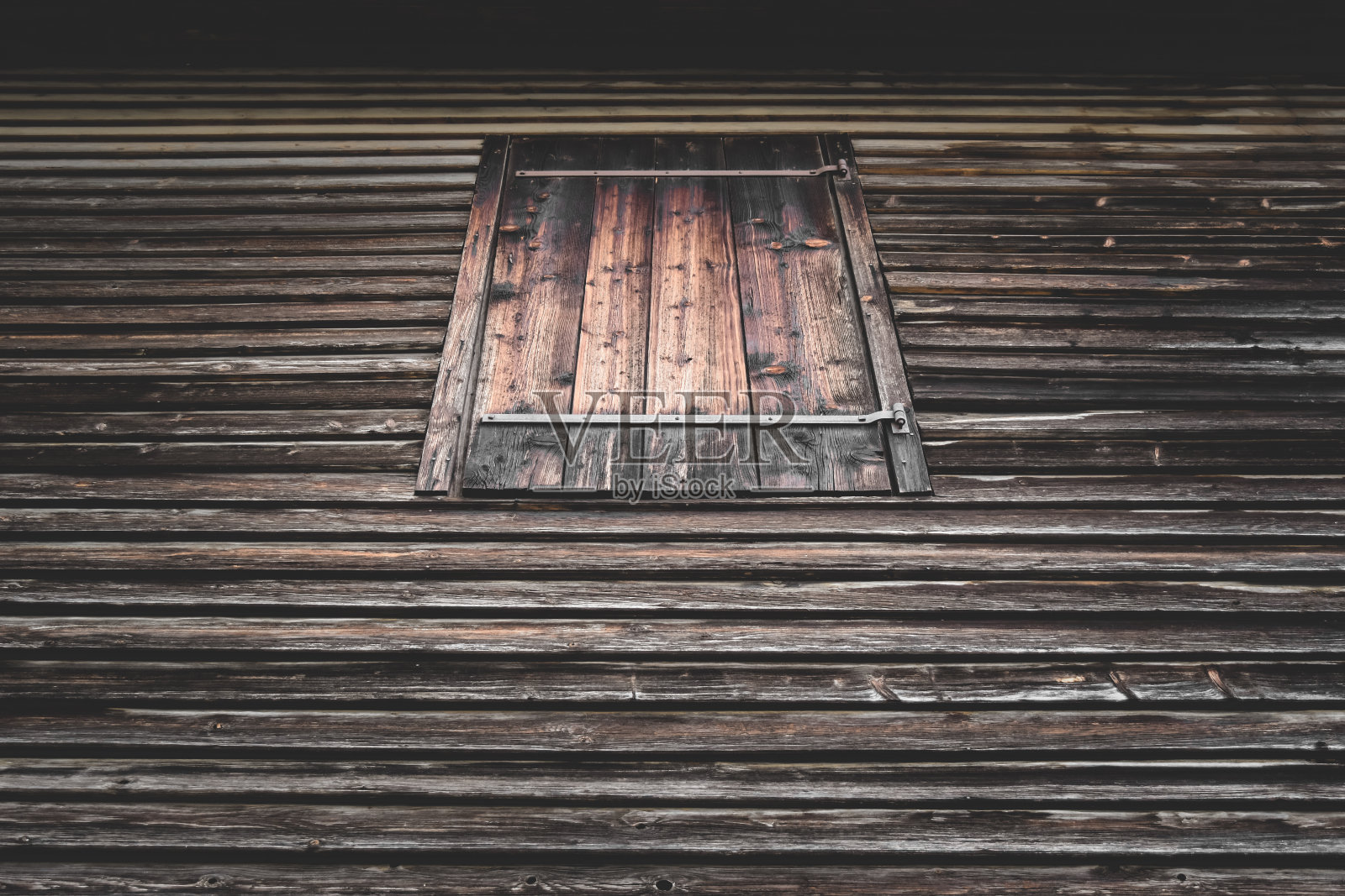 木窗木建筑中的木窗照片摄影图片