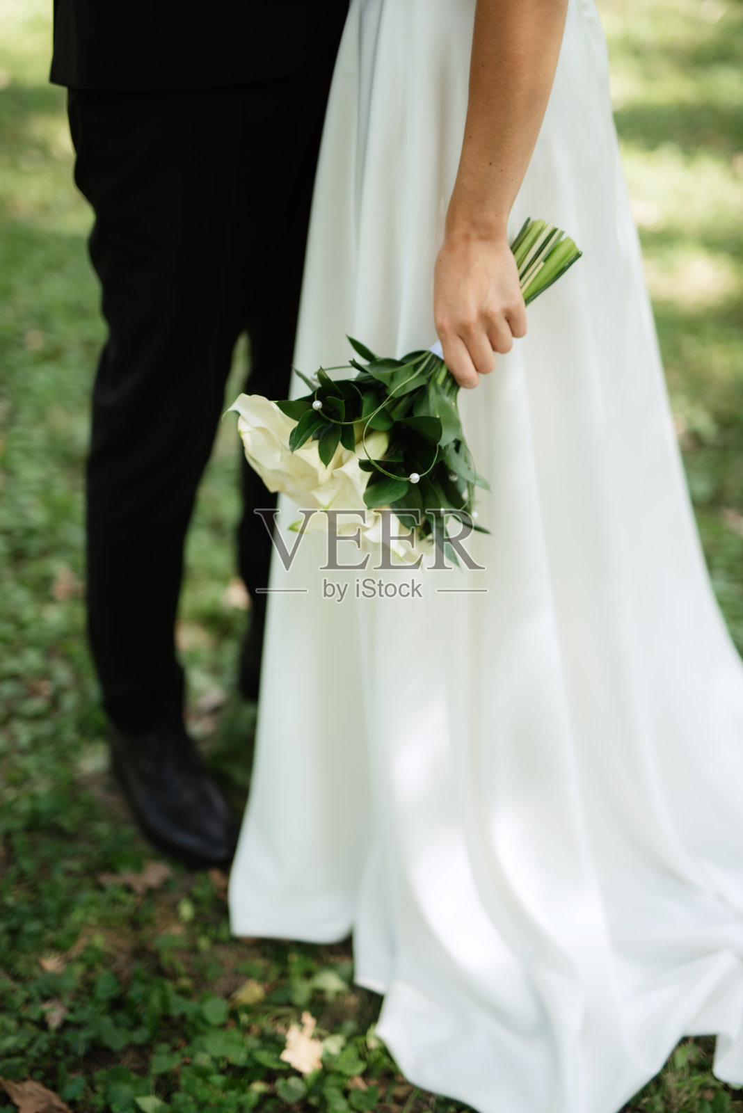 新郎新娘的第一次见面照片摄影图片