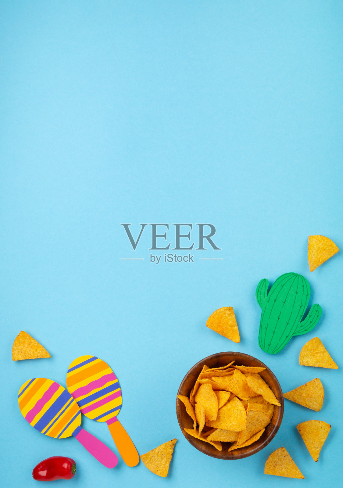 Cinco de Mayo(5月5日)节日庆祝概念在蓝色背景。照片摄影图片